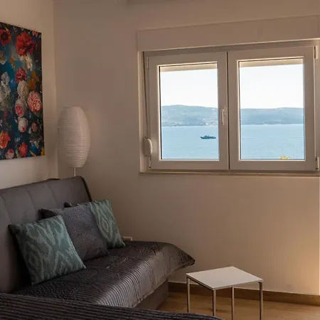 Sea And Mountain View Apartament *