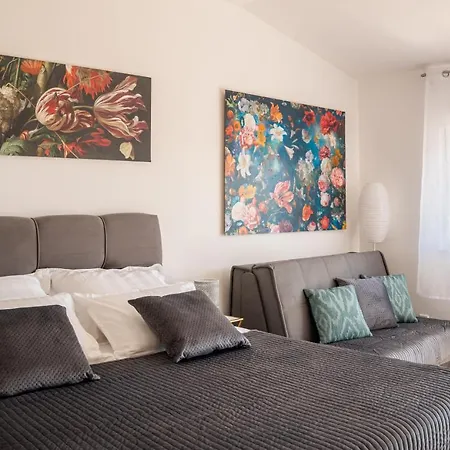 Apartament Sea And Mountain View Duće