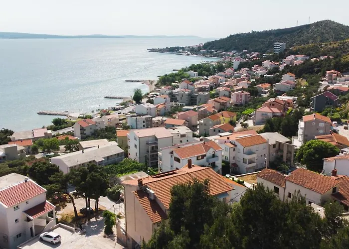 Sea And Mountain View Апартаменты Дуче